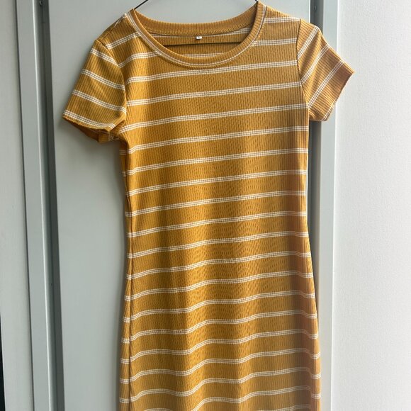 T-shirt Dress - Picture 1 of 2